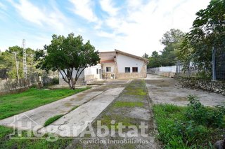 Chalet en venta en Simat de la Valldigna