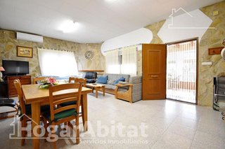 Chalet en venta en Simat de la Valldigna