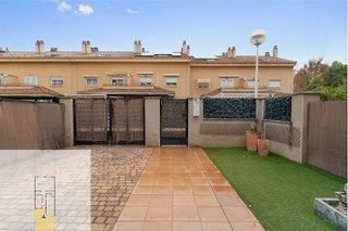 Casa adosada en venta en Cubas de la Sagra