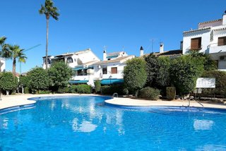Casa adosada en venta en San Miguel de Salinas