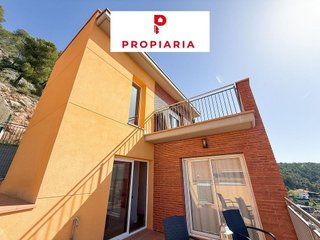 Chalet en venta en Vallirana