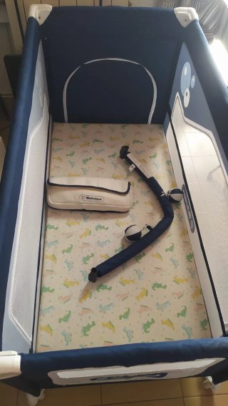 Cuna de viaje azul