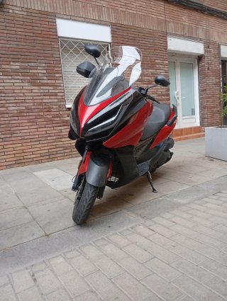 Moto Zontes 125 seminueva !!