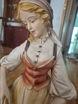 Figura Porcelana Vintage Pastora con Cordero