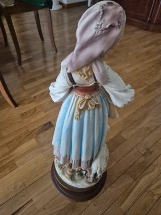 Figura Porcelana Vintage Pastora con Cordero