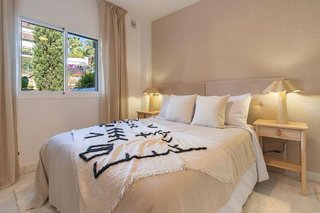 Piso en venta en Los Naranjos - Las Brisas en Marbella