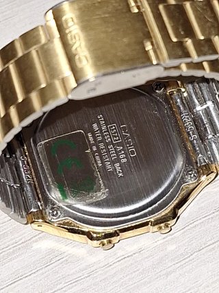 Reloj Casio Dorado años 80