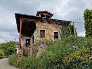 Chalet en venta en Salas