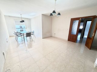 Piso en venta en Gines