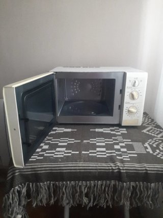 Microondas Sanyo Power Grill
