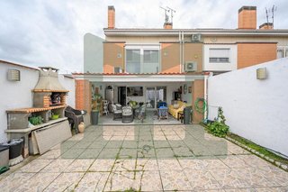 Casa pareada en venta en Laguna Park en Parla