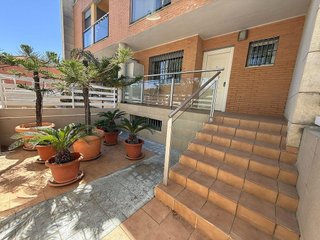 Casa adosada en venta en Zona Avenida Alta - Auditorio en Torrent