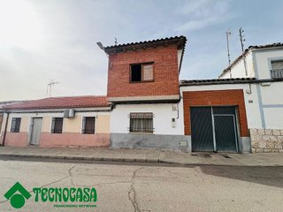 Casa adosada en venta en Puebla de Montalbán (La)