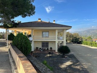 Chalet en venta en Ontinyent