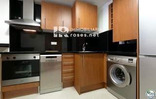 Piso en venta en Port Esportiu - Puig Rom - Canyelles en Roses