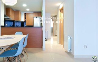 Piso en venta en Port Esportiu - Puig Rom - Canyelles en Roses