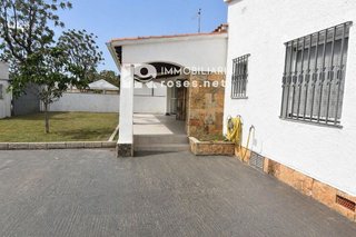 Chalet en venta en Empuriabrava en Castelló d´Empúries