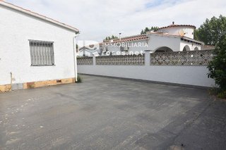 Chalet en venta en Empuriabrava en Castelló d´Empúries