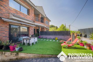 Casa pareada en venta en Terra Nostra en Montcada i Reixac