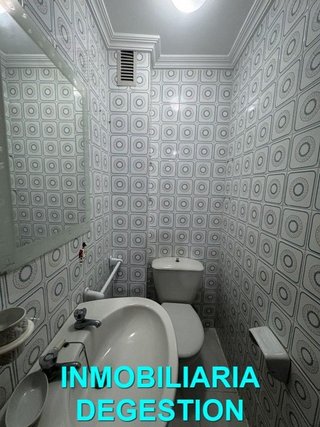 Piso en venta en Linares