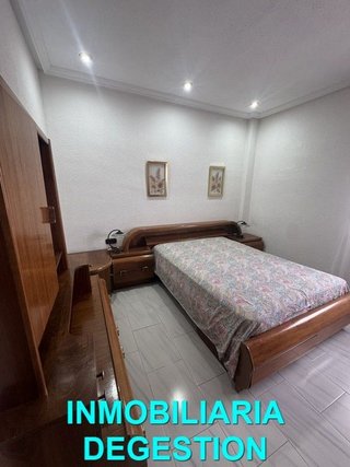 Piso en venta en Linares