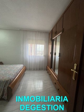 Piso en venta en Linares