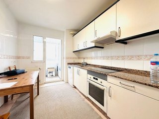 Piso en venta en Tenderina Baja - Ventanielles en Oviedo