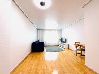 Piso en venta en Tenderina Baja - Ventanielles en Oviedo