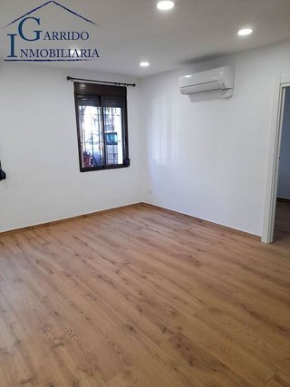 Casa adosada en alquiler en Aldaia