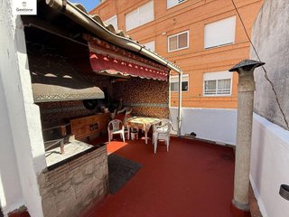 Casa adosada en venta en Zona Llombai en Burriana