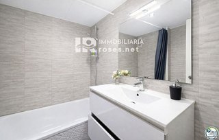 Piso en venta en Empuriabrava en Castelló d´Empúries