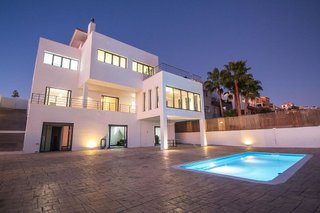 Chalet en venta en Zubia (La)