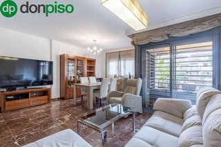 Casa adosada en venta en Zona Poniente en Armilla