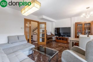 Casa adosada en venta en Zona Poniente en Armilla