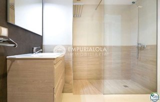 Piso en venta en Port Esportiu - Puig Rom - Canyelles en Roses