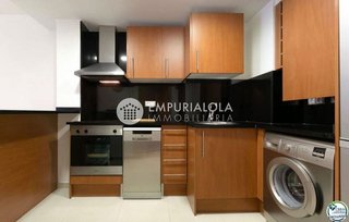 Piso en venta en Port Esportiu - Puig Rom - Canyelles en Roses