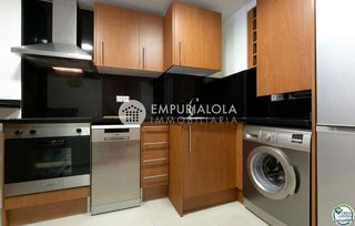 Piso en venta en Port Esportiu - Puig Rom - Canyelles en Roses