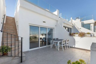 Casa adosada en venta en Torrelamata - La Mata en Torrevieja