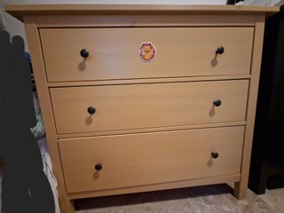 Cómoda amarillo pastel HEMNES IKEA elegante niños