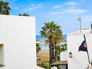 Piso en venta en Puerto de la Duquesa en Manilva