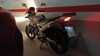 Honda CBF 250 Plata