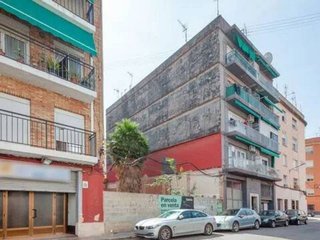 Terreno en venta en L'Alquenència en Alzira
