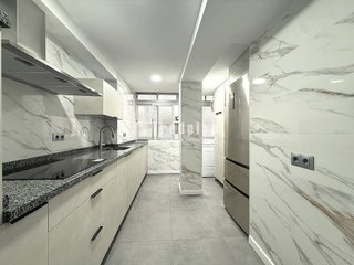 Piso en venta en La Luz - El Torcal en Málaga