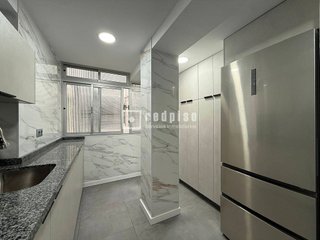 Piso en venta en La Luz - El Torcal en Málaga