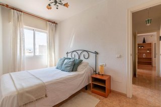 Piso en venta en San Luis en Almería