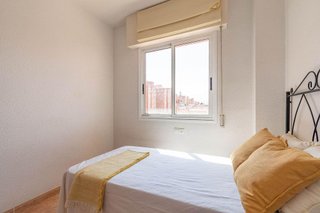 Piso en venta en San Luis en Almería