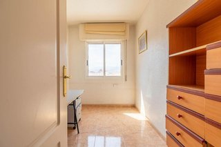 Piso en venta en San Luis en Almería