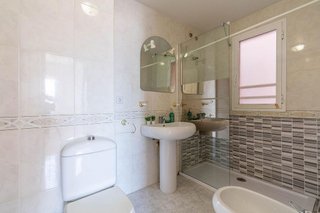 Piso en venta en San Luis en Almería