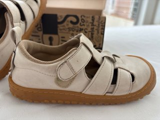 Zapato Feroz Irta Rocker Beige Talla 30