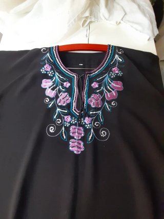 Vestido Kaftan Negro Bordado